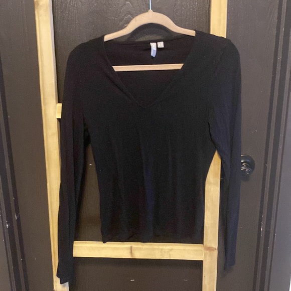 BUNDLE 🤍 ASOS PACK OF 2 long sleeve tees - Picture 3 of 4